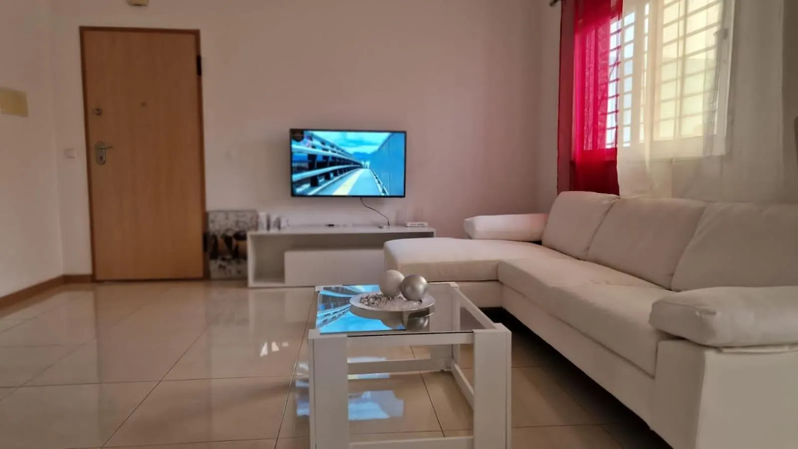 Casa De Ferias Com 2 Quartos Ou Aluguer Diaria location