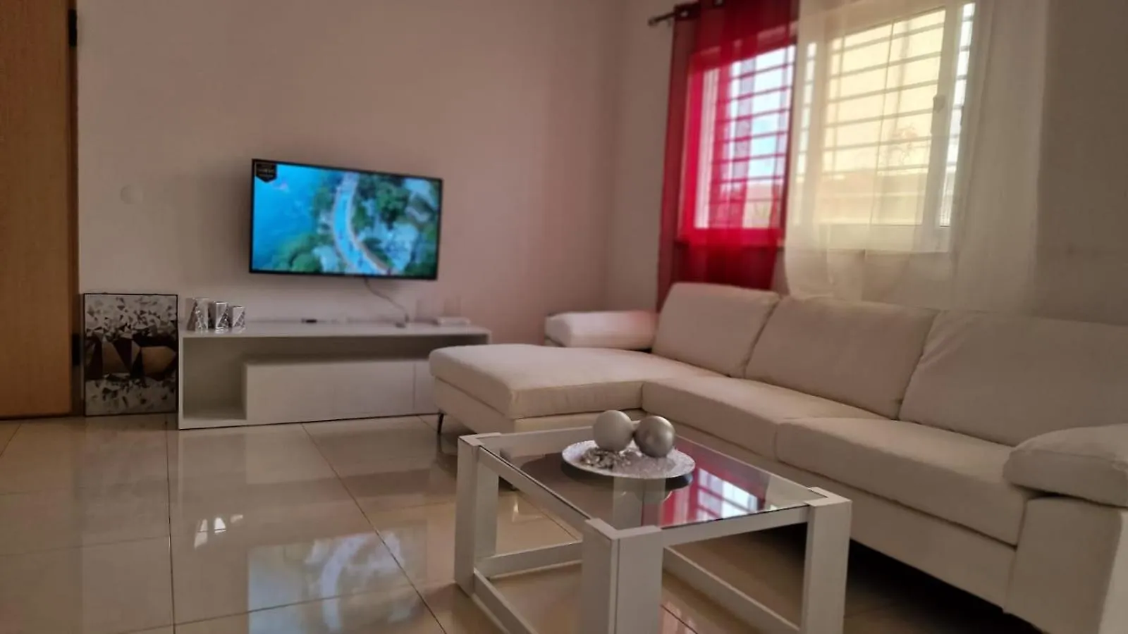 Apartment Casa De Ferias Com 2 Quartos Ou Aluguer Diaria Praia Cape Verde