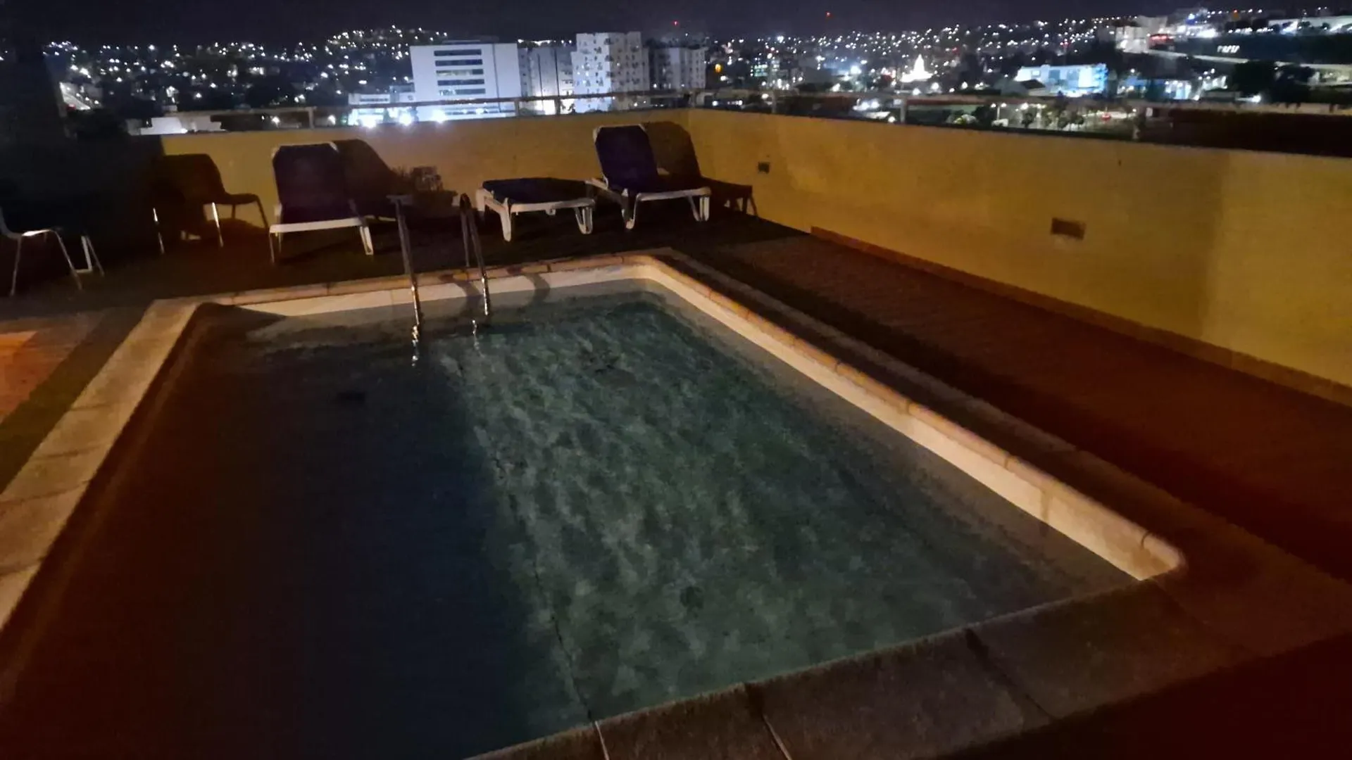 Apartment Casa De Ferias Com 2 Quartos Ou Aluguer Diaria Praia