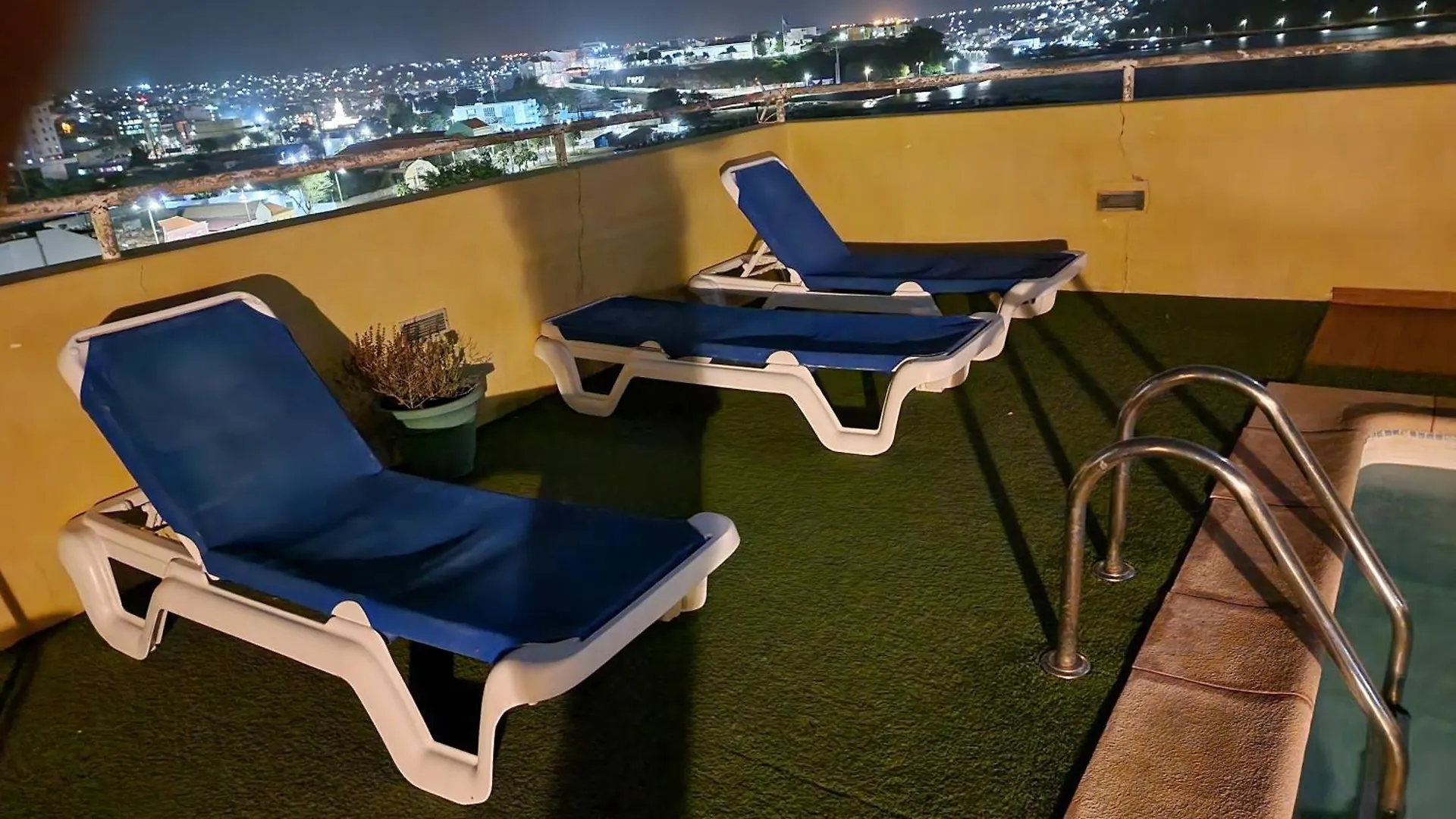 Casa De Ferias Com 2 Quartos Ou Aluguer Diaria Praia Cape Verde