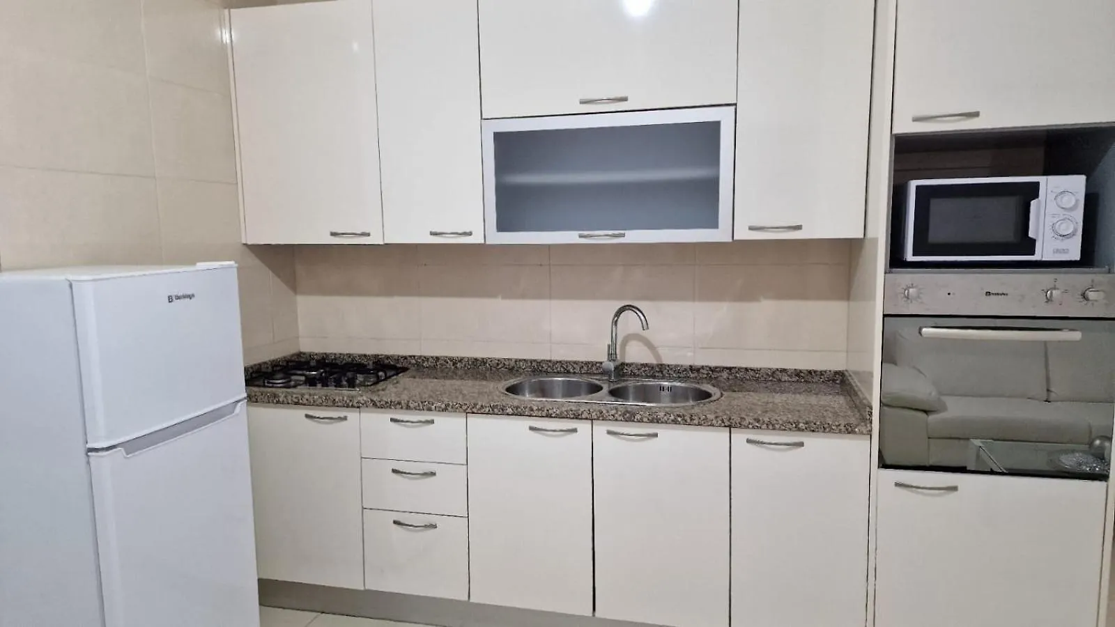 Casa De Ferias Com 2 Quartos Ou Aluguer Diaria Praia 0*,  Cape Verde